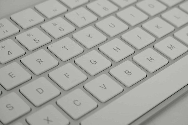 Quels sont les avantages d'un clavier mécanique pour les développeurs de logiciels?